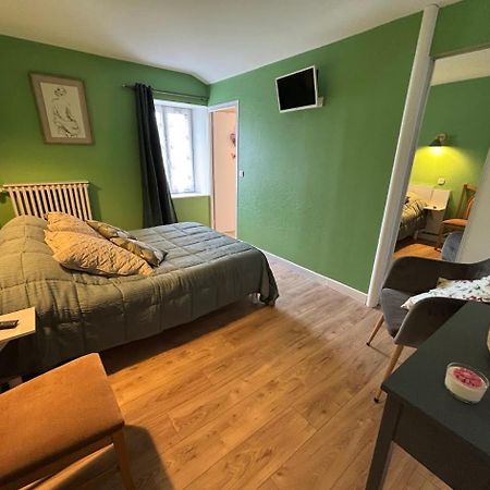 Auberge De La Normandie Junhac Kültér fotó