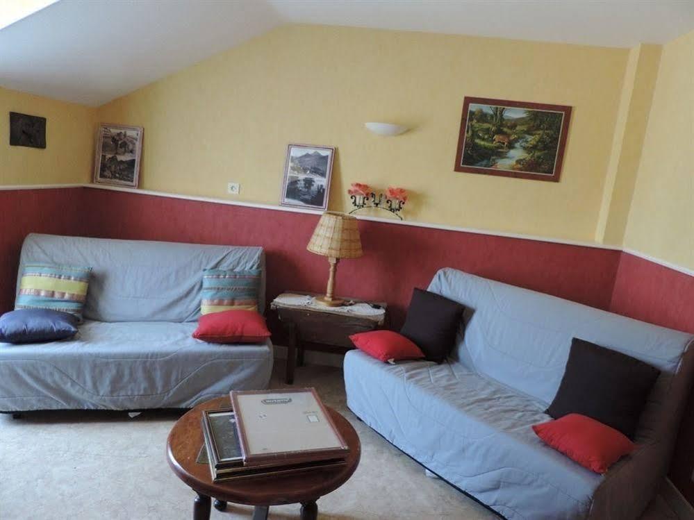 Auberge De La Normandie Junhac Kültér fotó