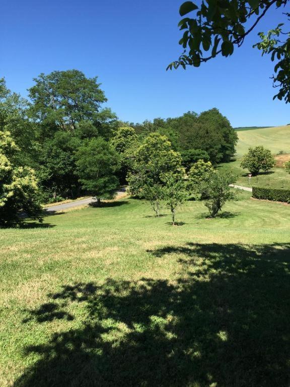 Auberge De La Normandie Junhac Kültér fotó