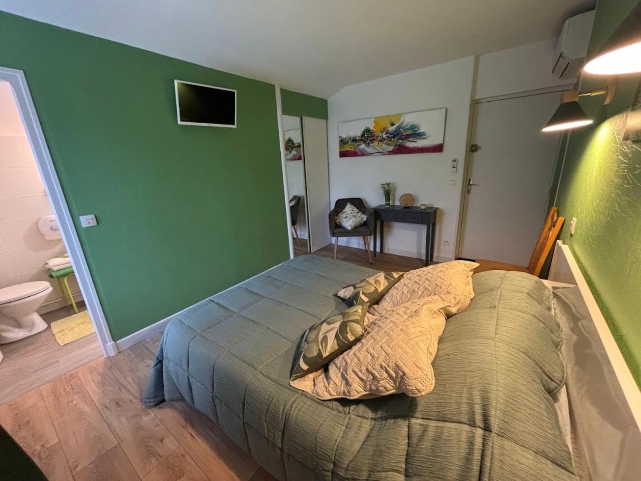 Auberge De La Normandie Junhac Kültér fotó
