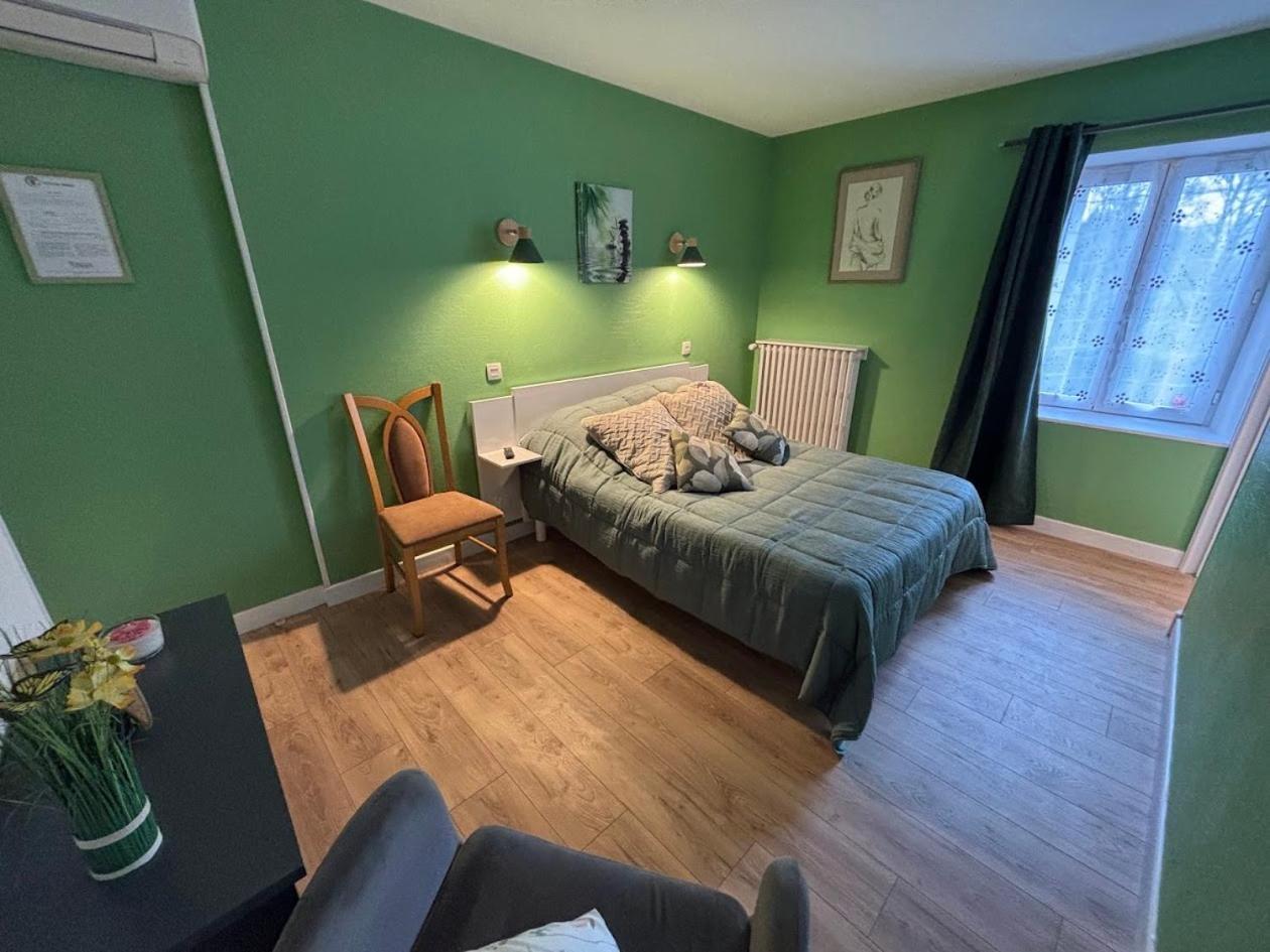 Auberge De La Normandie Junhac Kültér fotó
