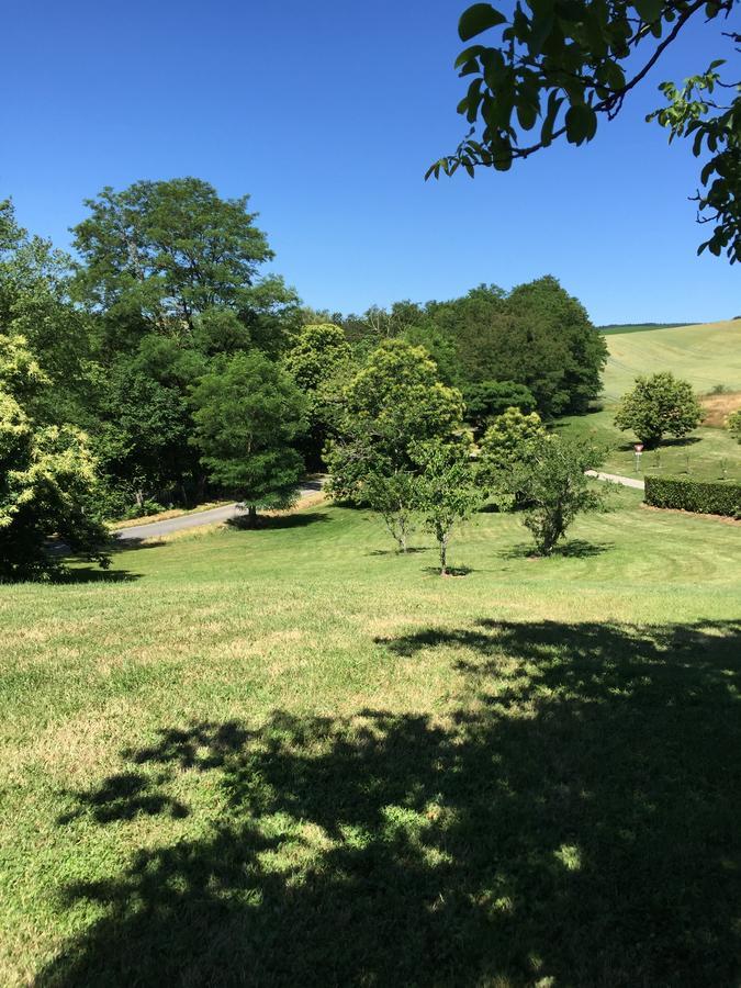 Auberge De La Normandie Junhac Kültér fotó